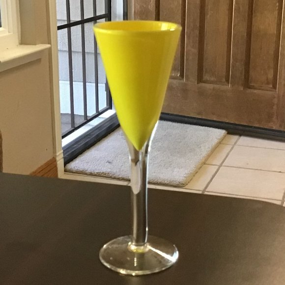 Vintage Glass Cordial, yellow cased glass with clear stem and base. Mint cond. - Picture 1 of 8